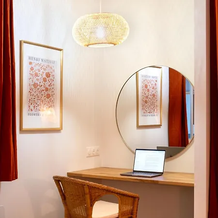 Les Verrieres Secretes *